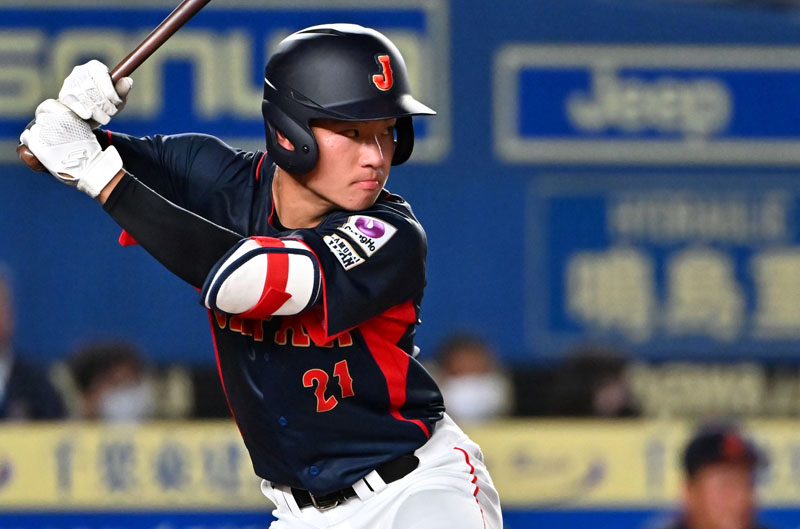 【侍ジャパンＵ１８壮行試合】大学日本代表―高校日本代表　打席に立つ海老根＝ＺＯＺＯマリン