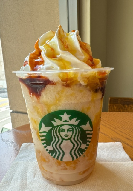 『ホットハニー オリエンタル マンゴー & ティー フラペチーノ』 (C)oricon ME inc.