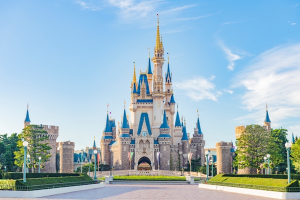 東京ディズニーランド（オリエンタルランド提供）