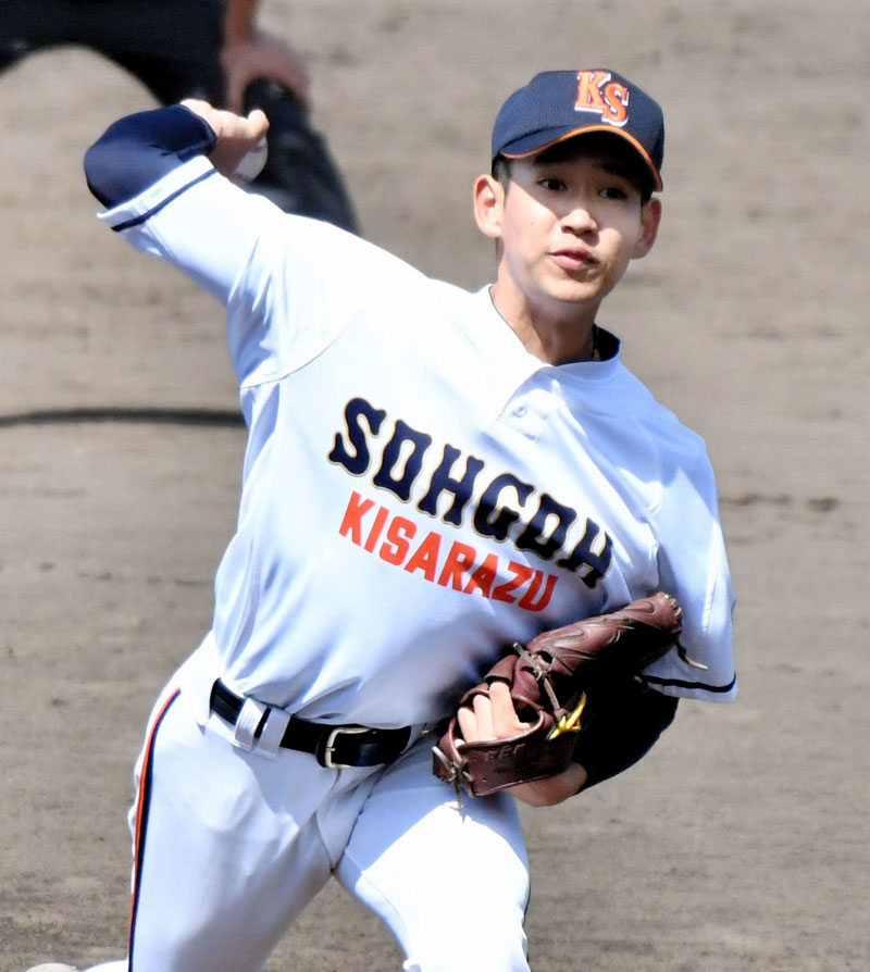 木更津総合─昌平 先発し8回途中2失点と好投した木更津総合の千葉=保土ケ谷