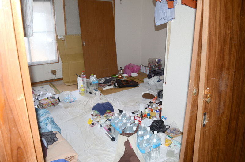 男が拠点にしていた廃業旅館の一室＝昨年１２月、大網白里市