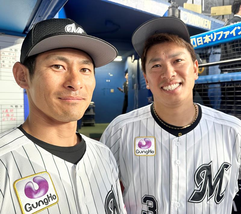 荻野(左)と角中