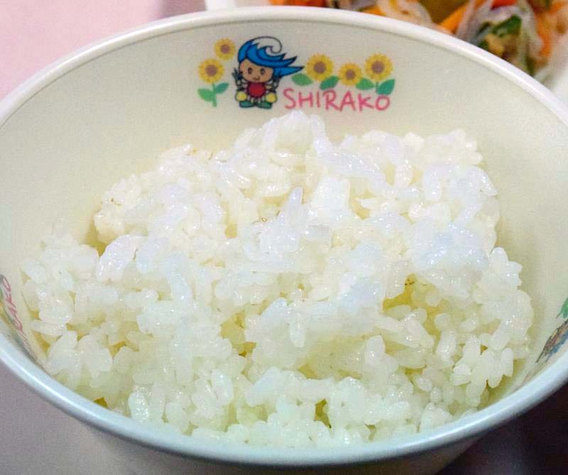 給食に提供された白子町産の新米