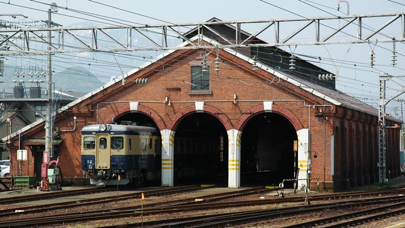 JR大糸線で使用されていた頃のキハ52=2007年5月、新潟県糸魚川市