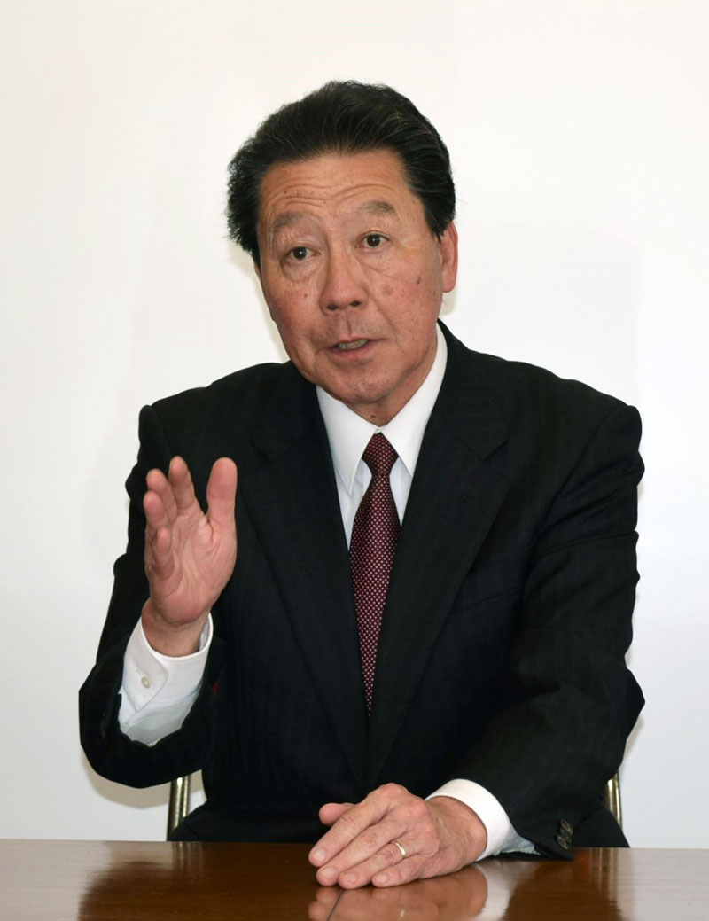 服部友則氏